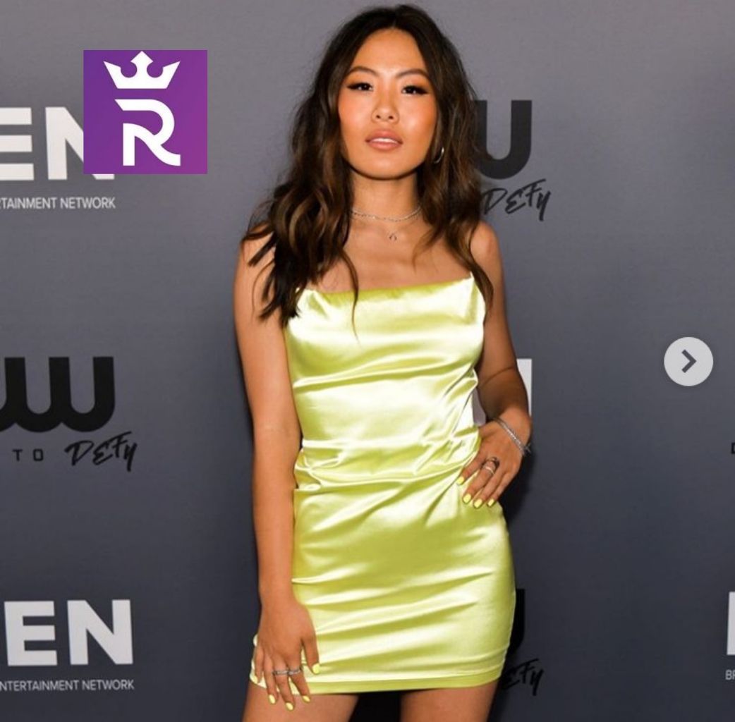 Batwoman Nicole Kang Net Worth In 2020, Awards & More